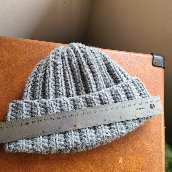 New Ribbed Crochet Toque Beanie Heather Grey - Picture 5 of 5